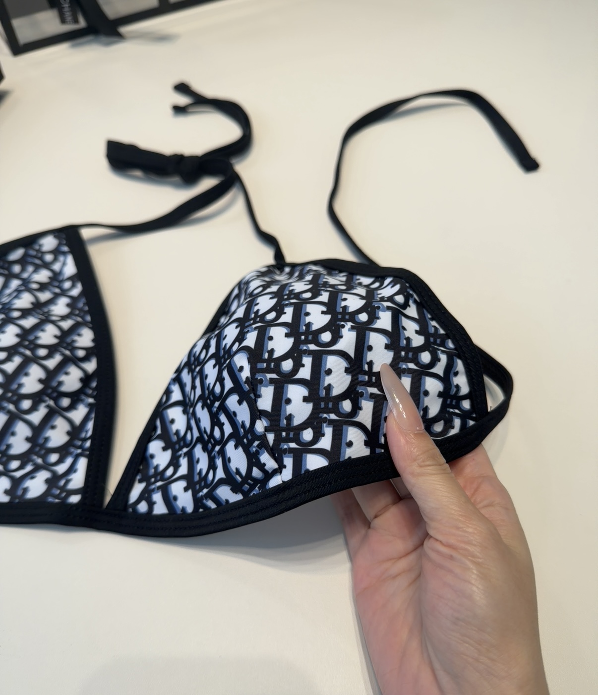 迪奥泳衣，时尚潮人必备！实物超级好看！海边度假拍照超级好！SML