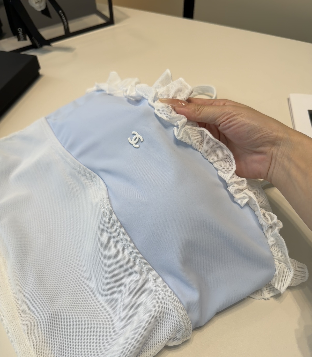 香奈儿泳衣，时尚潮人必备！实物超级好看！海边度假拍照超级好！SML