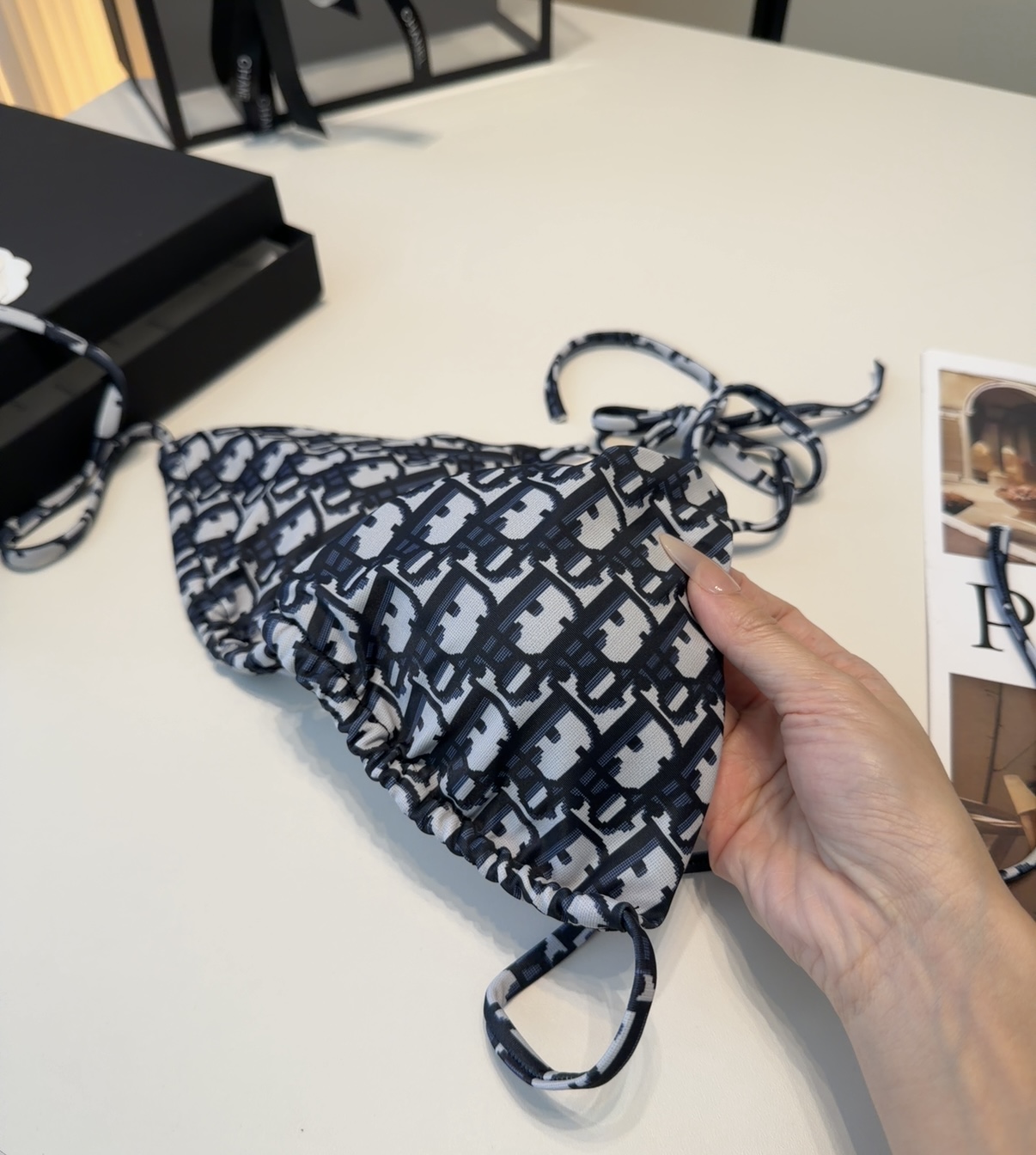 迪奥泳衣，时尚潮人必备！实物超级好看！海边度假拍照超级好！SML