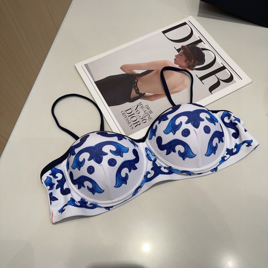 Dg泳衣，时尚达人必备。超级显身材！SML