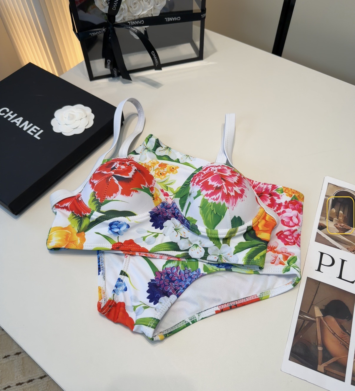 Dg泳衣，时尚潮人必备！实物超级好看！海边度假拍照超级好！SML