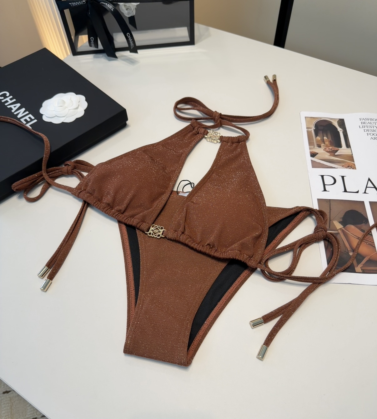 罗意威泳衣，时尚潮人必备！实物超级好看！海边度假拍照超级好！SML