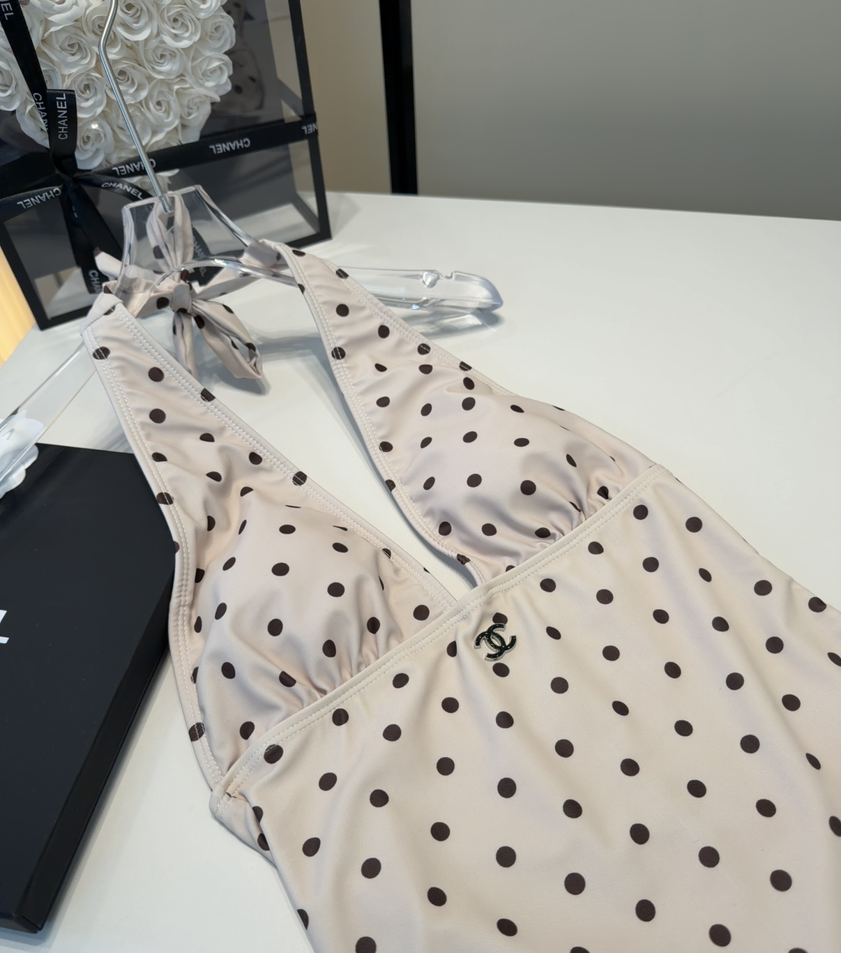 香奈儿泳衣，时尚潮人必备！实物超级好看！海边度假拍照超级好！SML