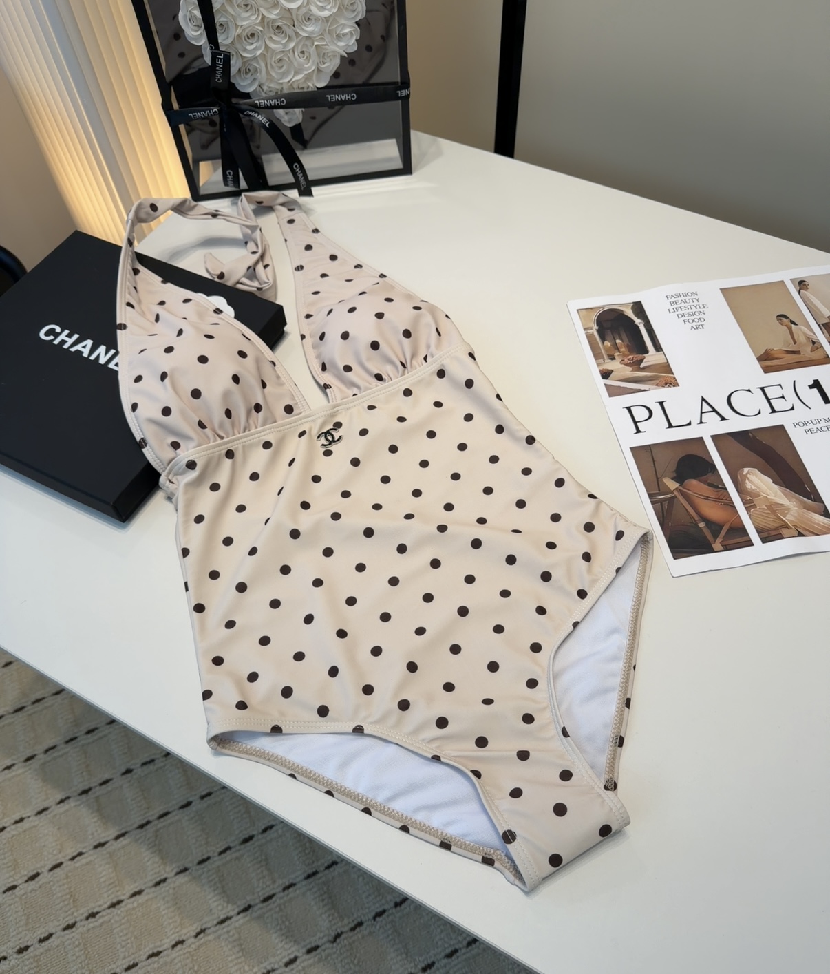 香奈儿泳衣，时尚潮人必备！实物超级好看！海边度假拍照超级好！SML