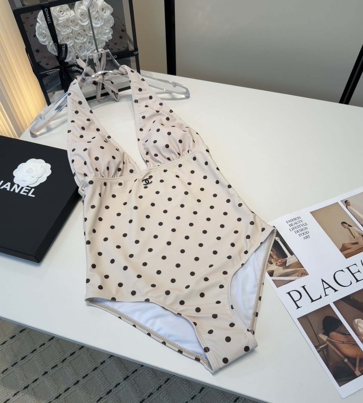 香奈儿泳衣，时尚潮人必备！实物超级好看！海边度假拍照超级好！SML