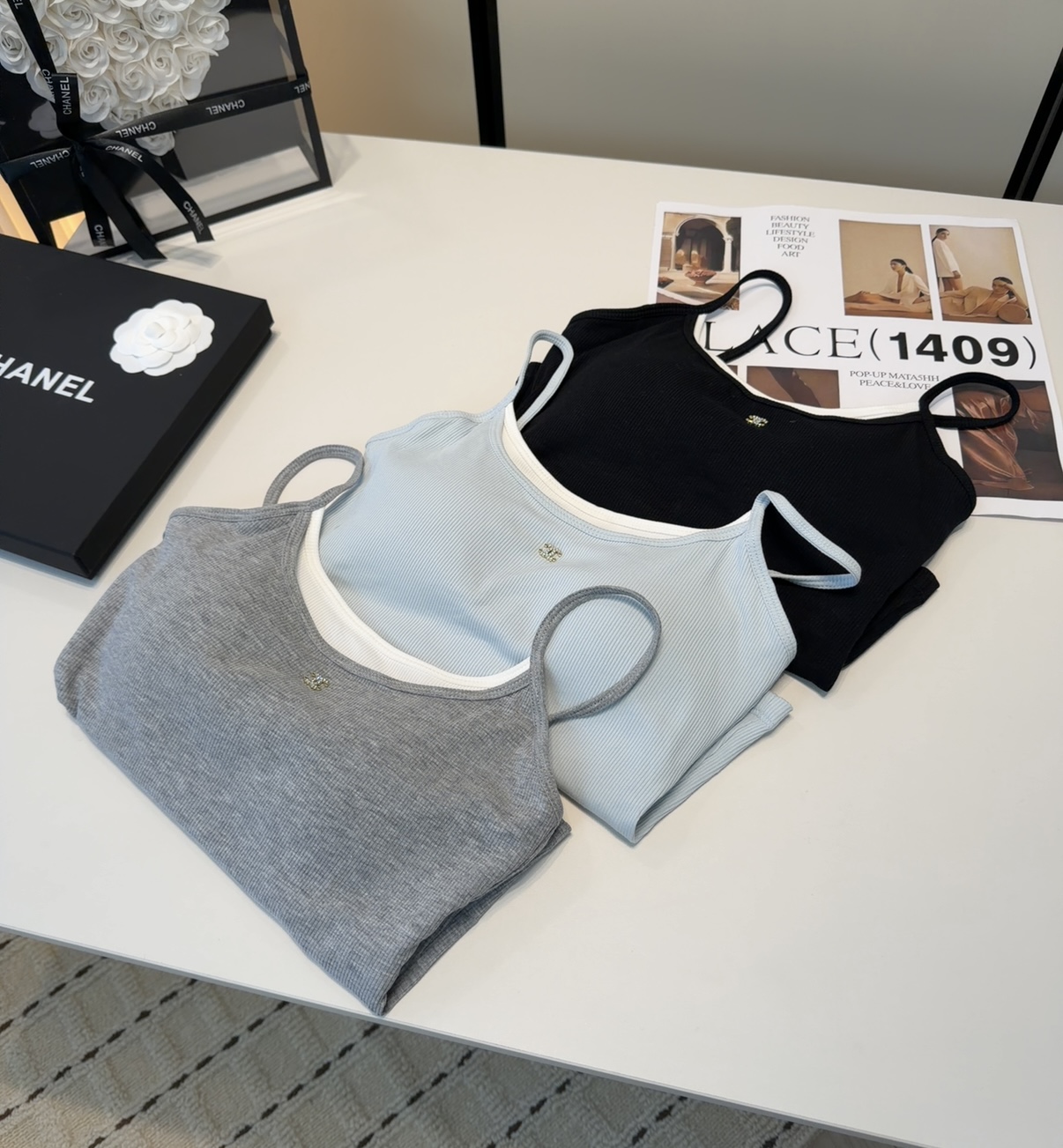 香奈儿背心，搭外套单穿超🔥爆均码