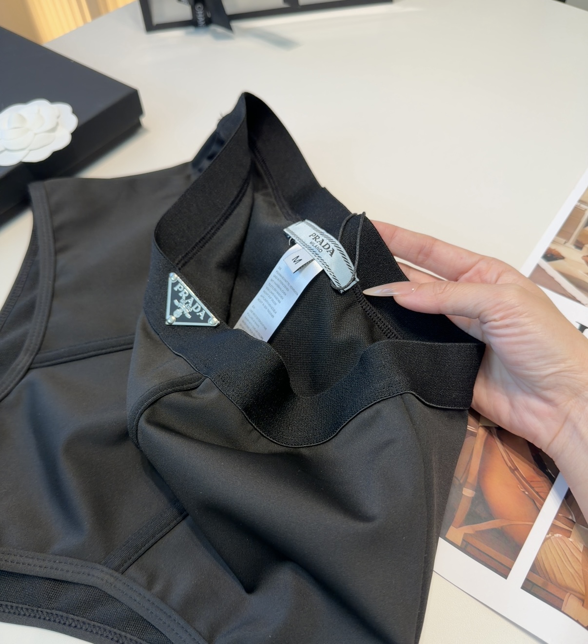 普拉达泳衣，时尚潮人必备！实物超级好看！海边度假拍照超级好！SML