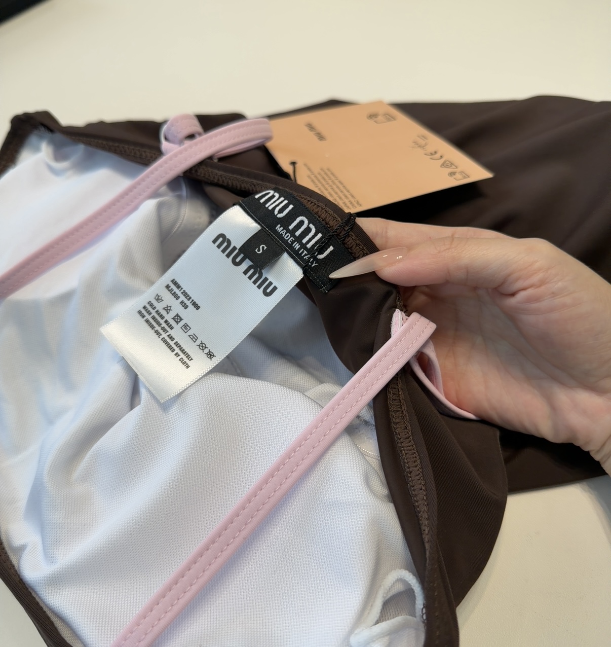 Miumiu泳衣，时尚潮人必备！实物超级好看！海边度假拍照超级好！SML