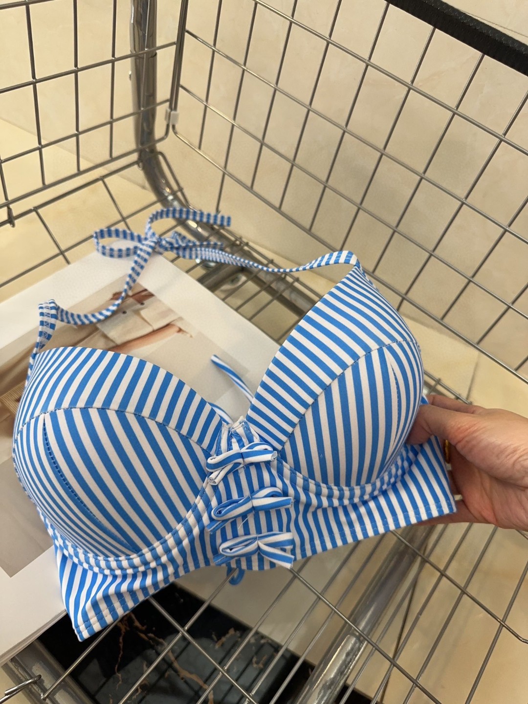 miumiu泳衣，时尚潮人必备！实物超级好看！海边度假拍照超级好！SML