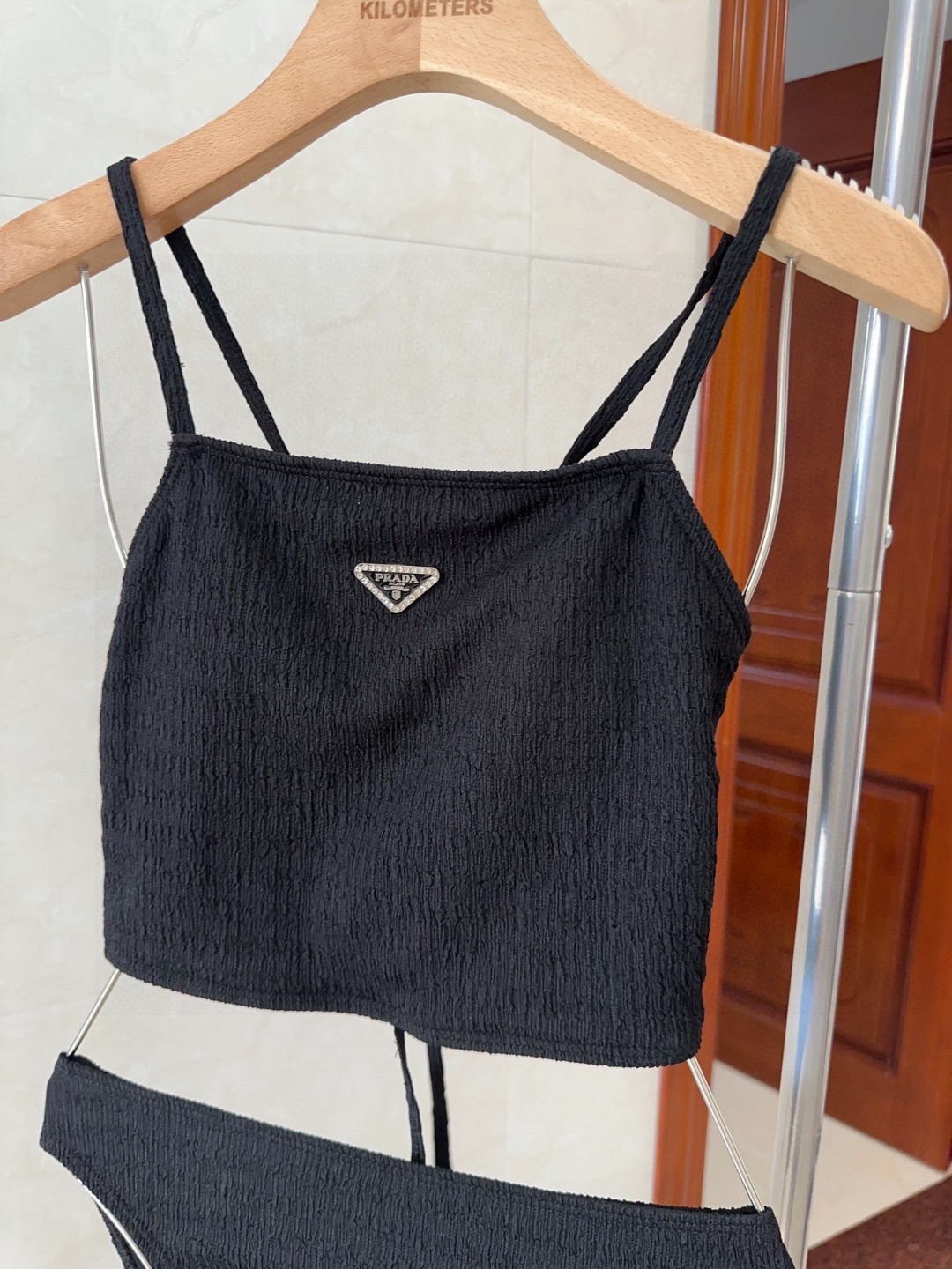 普拉达泳衣，上身显瘦而且好看！穿着很洋气😍SML