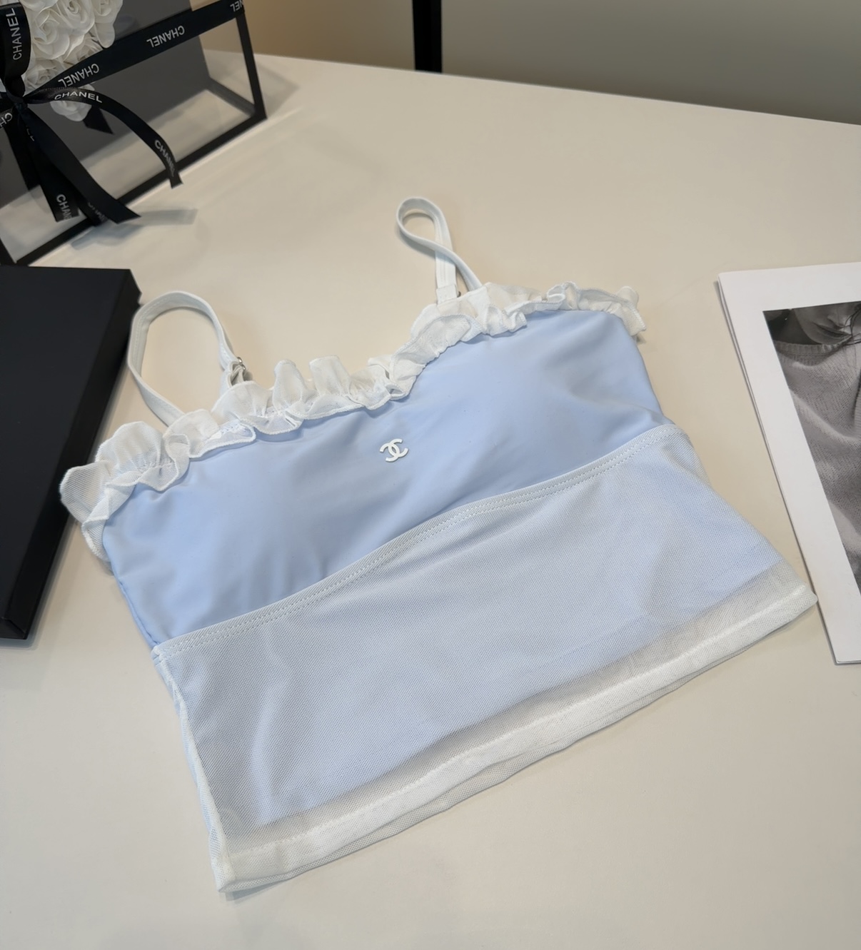 香奈儿泳衣，时尚潮人必备！实物超级好看！海边度假拍照超级好！SML