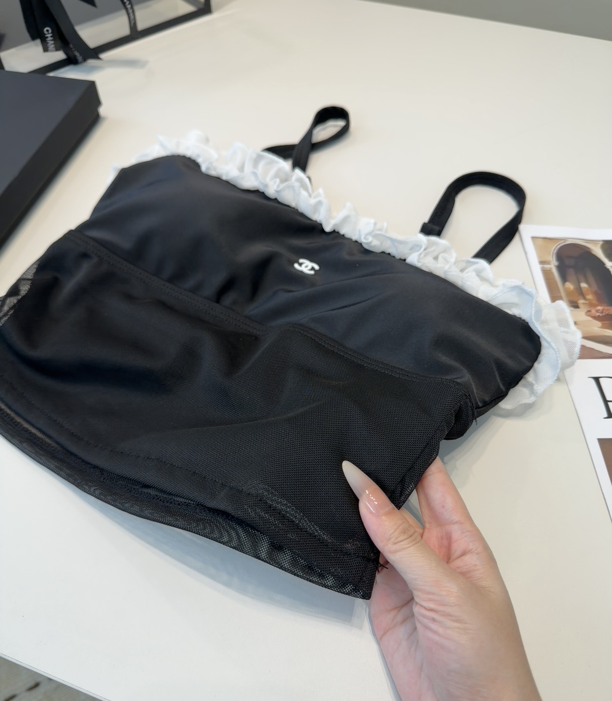 香奈儿泳衣，时尚潮人必备！实物超级好看！海边度假拍照超级好！SML