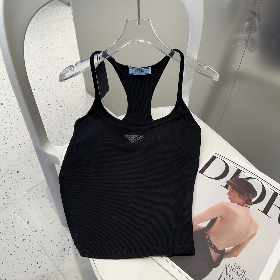 普拉达上衣背心基础简约 经典百搭 时髦高级均码
