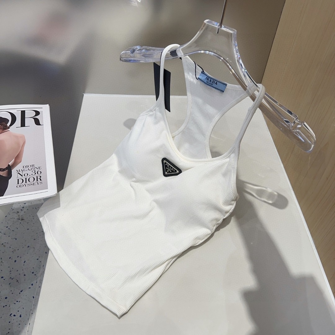 普拉达上衣背心基础简约 经典百搭 时髦高级均码