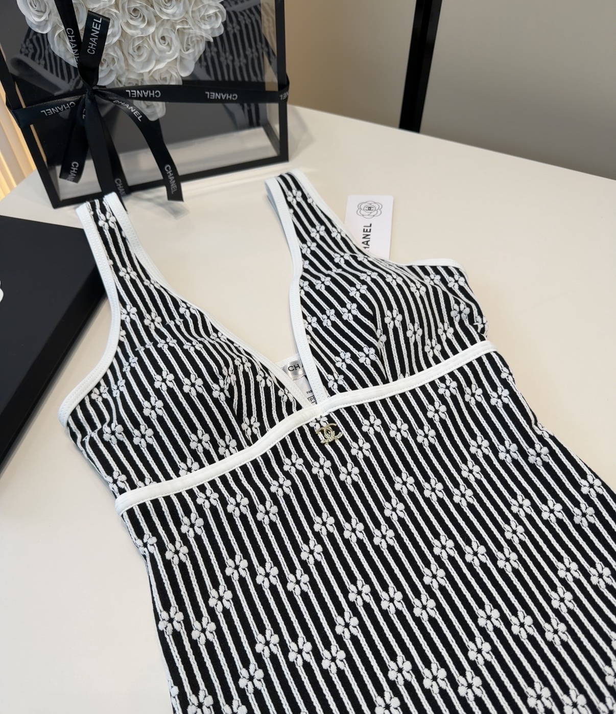 香奈儿泳衣，上身显瘦而且好看！穿着很洋气😍SML