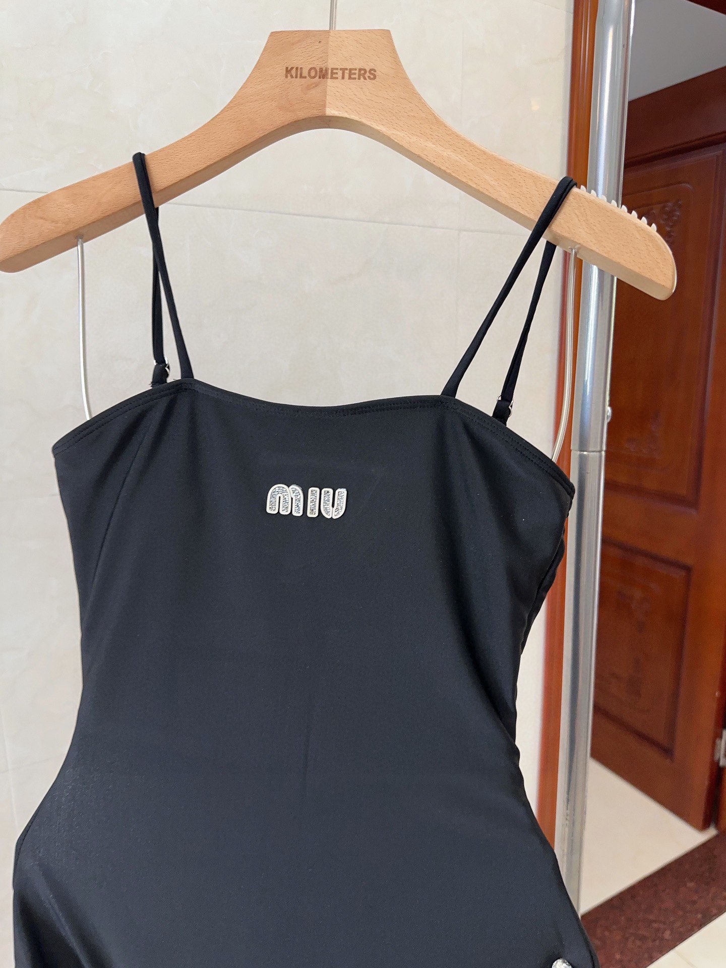 MIUMIU泳衣，时尚潮人必备！实物超级好看！海边度假拍照超级好！SML