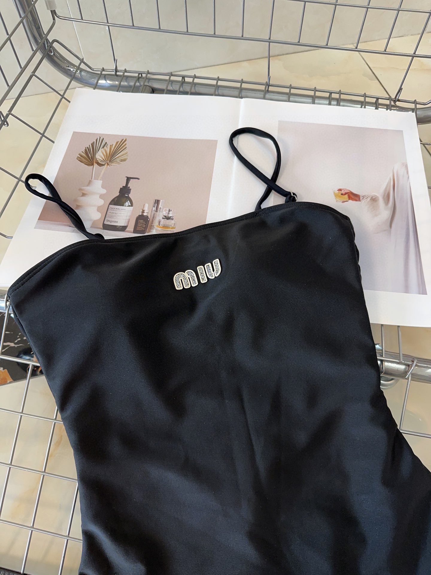 MIUMIU泳衣，时尚潮人必备！实物超级好看！海边度假拍照超级好！SML