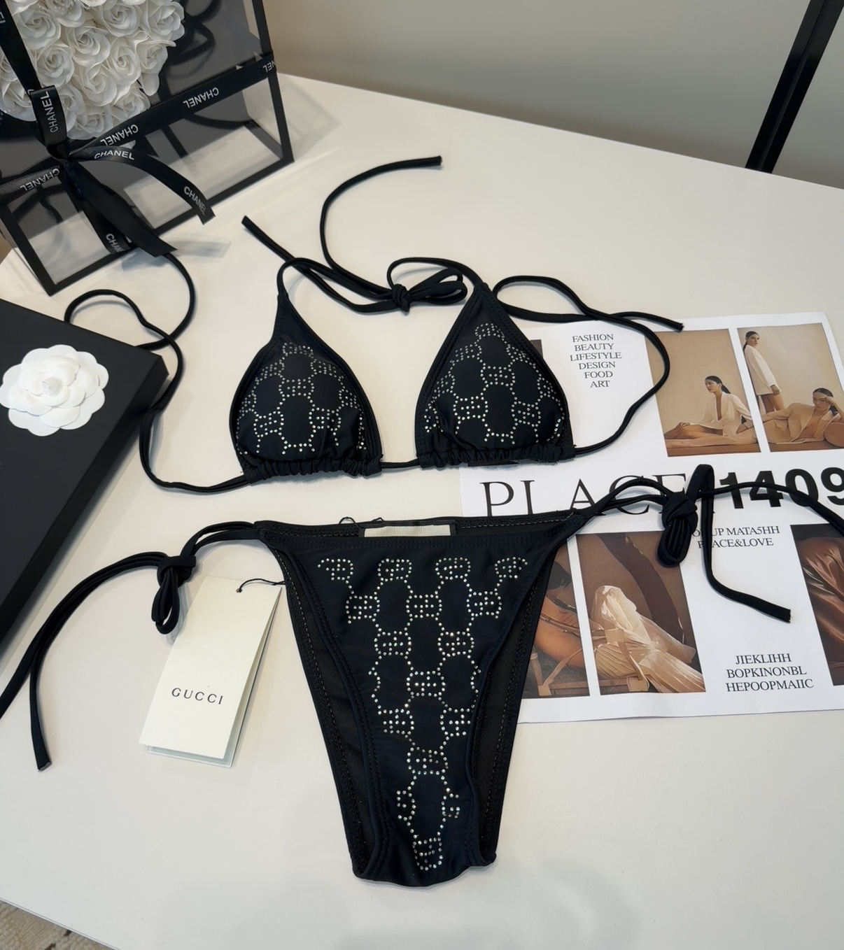 古奇泳衣，实物实在太美了！拍不出来它的美😍谁穿谁美！很值得入手✋ SML