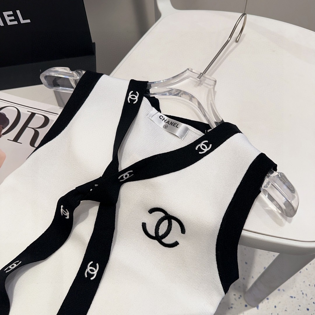 香奈儿小背心，搭外套单穿超🔥爆均码