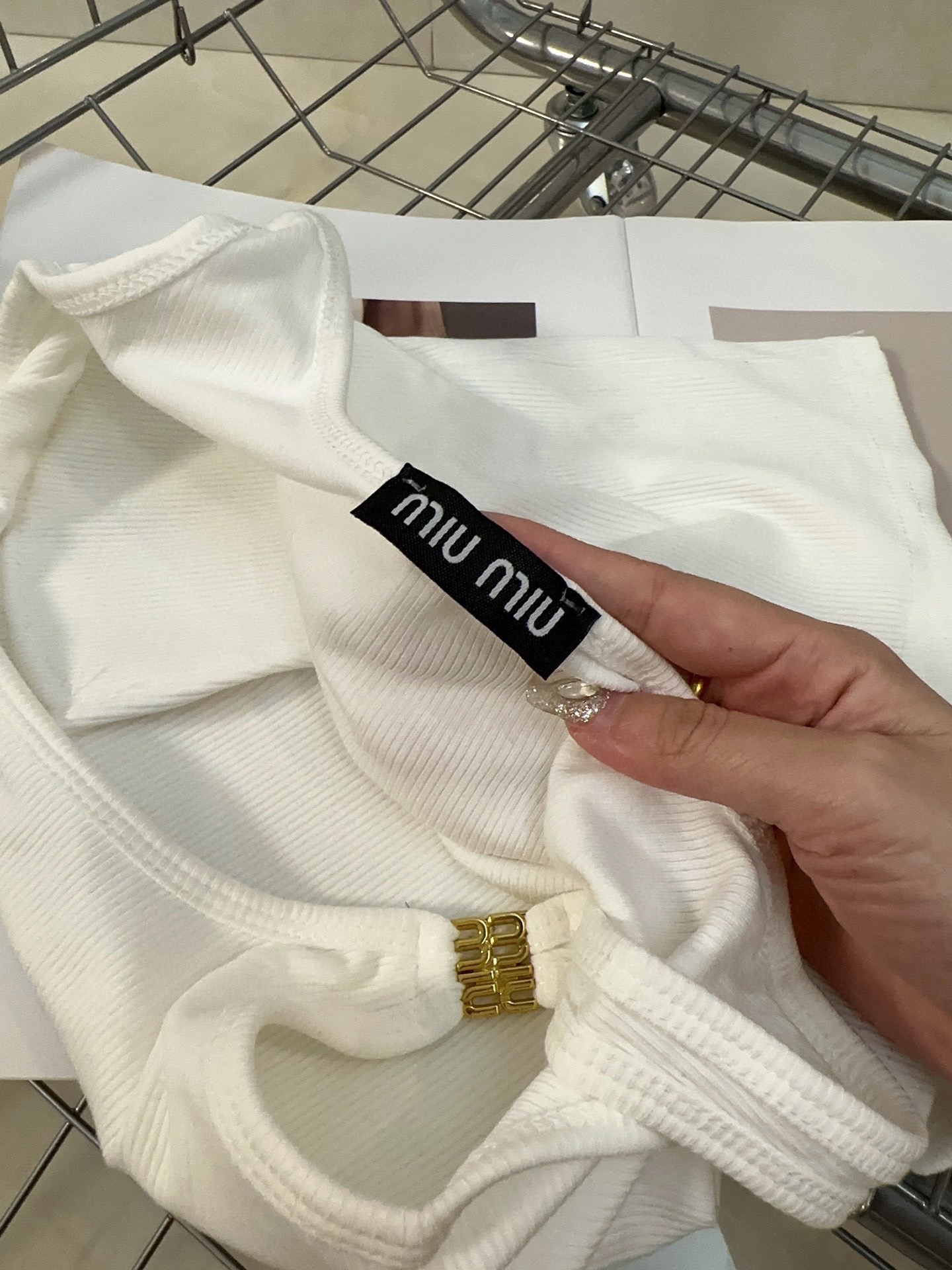 miumiu背心，搭外套单穿超🔥爆均码
