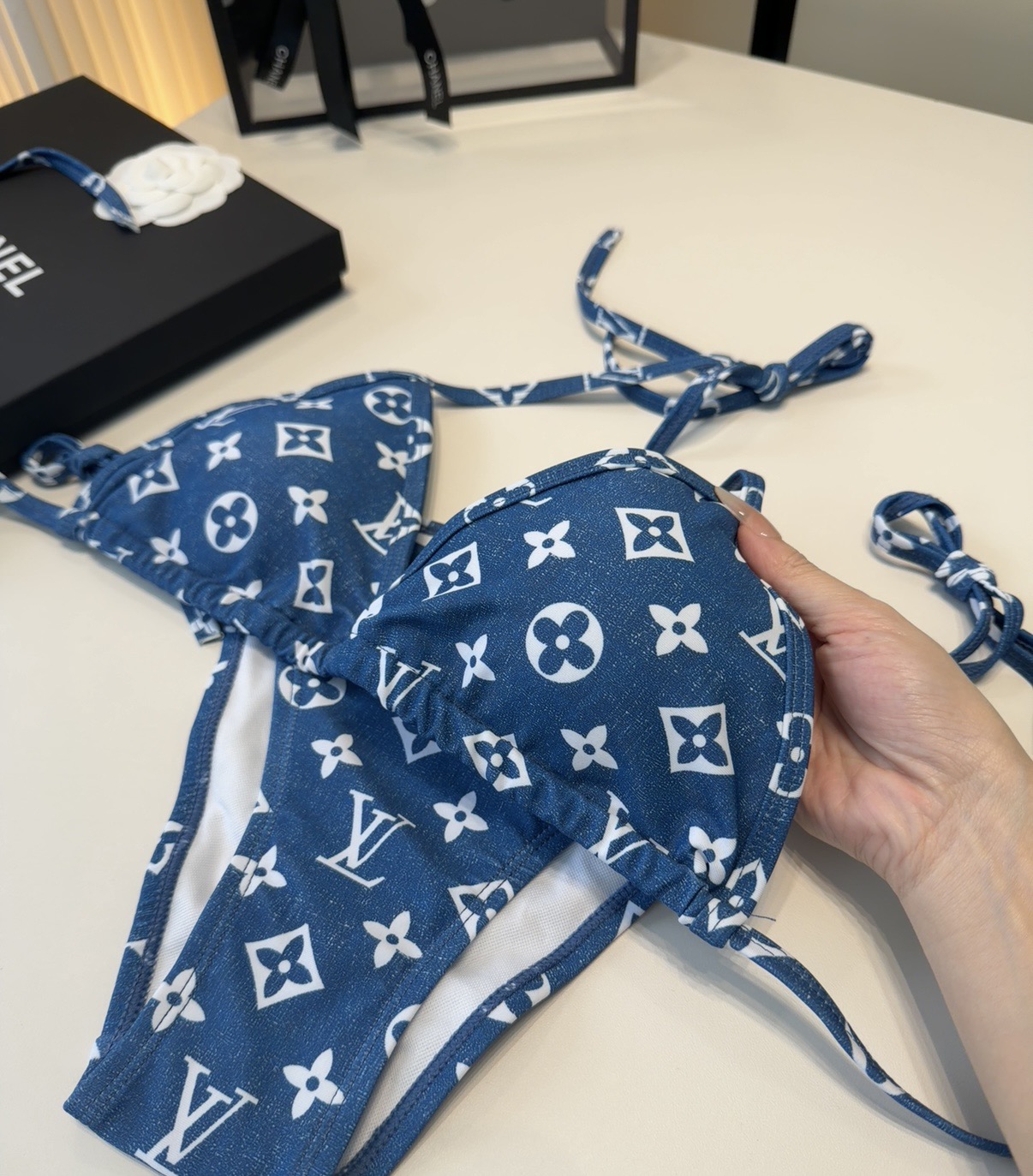 Lv泳衣，上身显瘦而且好看！穿着很洋气😍SML
