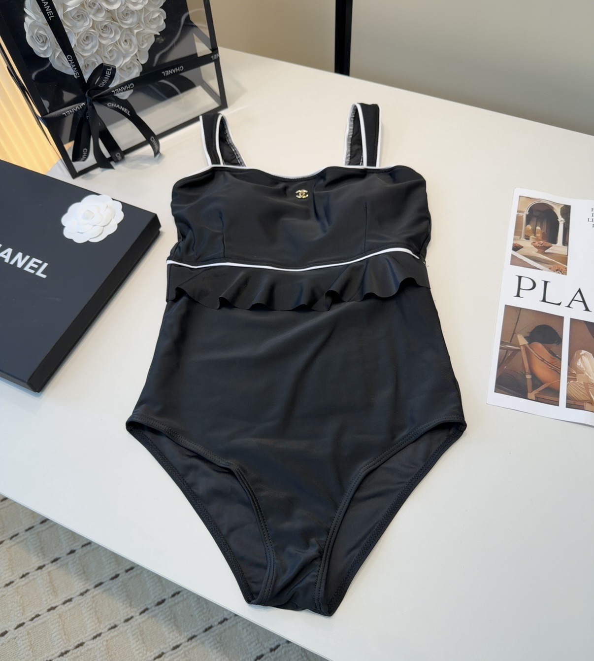 NO:814748,Chanel swimsuit, the upper body is slimming and beautiful!  Wearing a very fashionable SML swimsuit, swimming trunks, bikini, swimsuit, swimming trunks, bikini, chanel, swimsuits, bikinis19860909香奈儿泳衣,上身显瘦而且好看！穿着很洋气SML泳衣泳裤比基尼,泳衣，泳裤，比基尼,chanel,swimsuits,bikinis,accessory