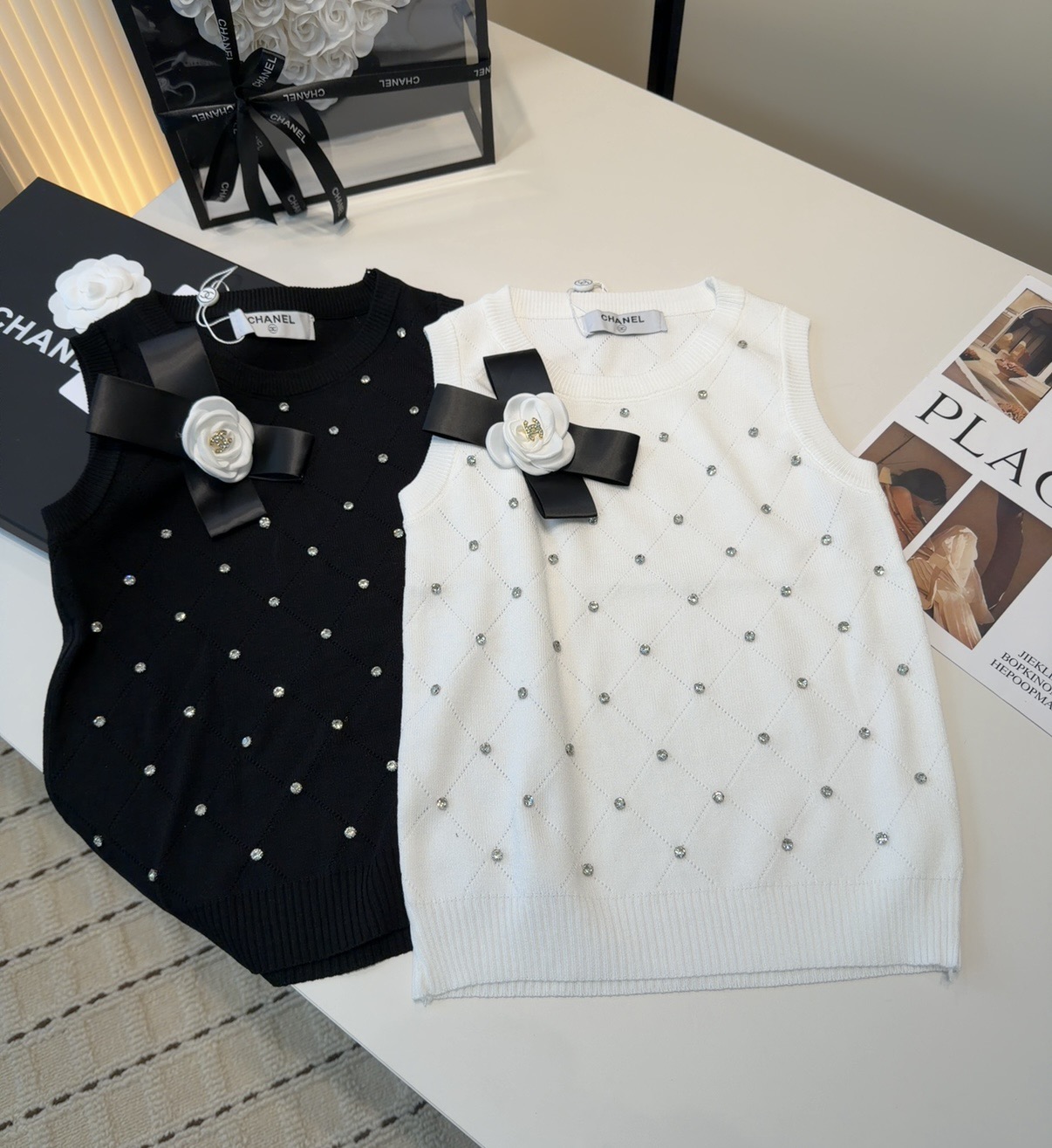 NO:814801,Chanel vest, worn alone with a jacket, one-size-fits-all swimsuits, swim trunks, bikinis, chanel, jackets & coats, swimsuits, bikinis19860909香奈儿背心,搭外套单穿超爆 均码泳衣泳裤比基尼,泳衣，泳裤，比基尼,chanel,jackets & coats,swimsuits,bikinis,accessory