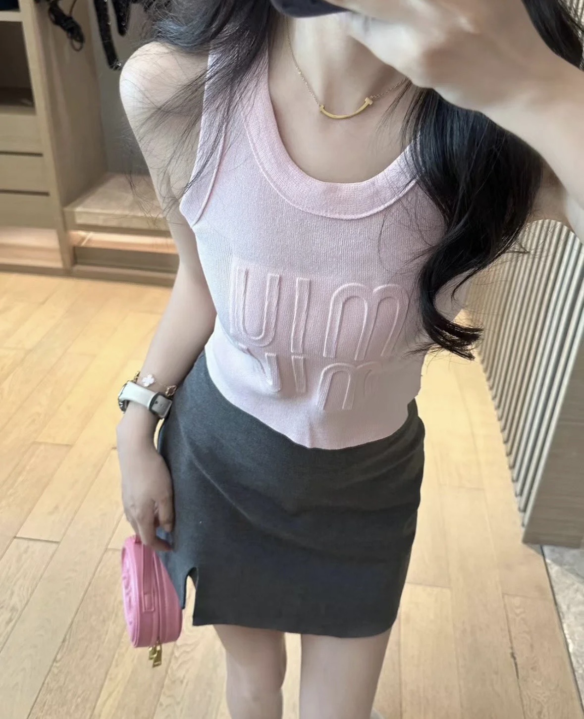 miumiu背心，搭外套单穿超。爆均码