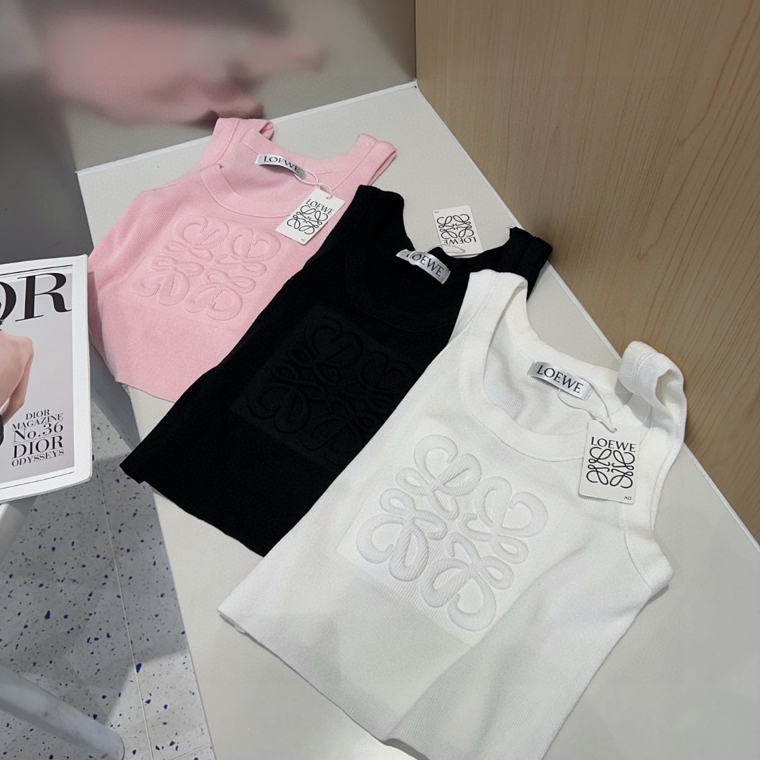 NO:815763,Loewe vest, worn alone with a jacket, one-size-fits-all swimsuit, swim trunks, bikini, swimsuit, swimming trunks, bikini, loewe, jackets & coats, swimsuits, bikinis19860909罗意威背心,搭外套单穿超爆 均码泳衣泳裤比基尼,泳衣，泳裤，比基尼,loewe,jackets & coats,swimsuits,bikinis,accessory