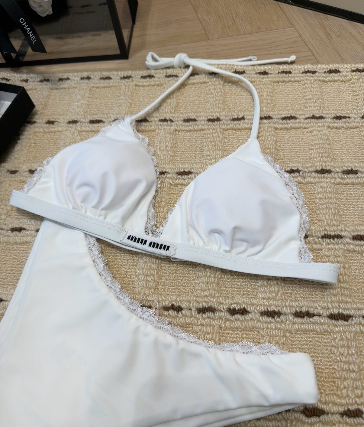 Miumiu泳衣，实物实在太美了！拍不出来它的美😍谁穿谁美！很值得入手✋ SML