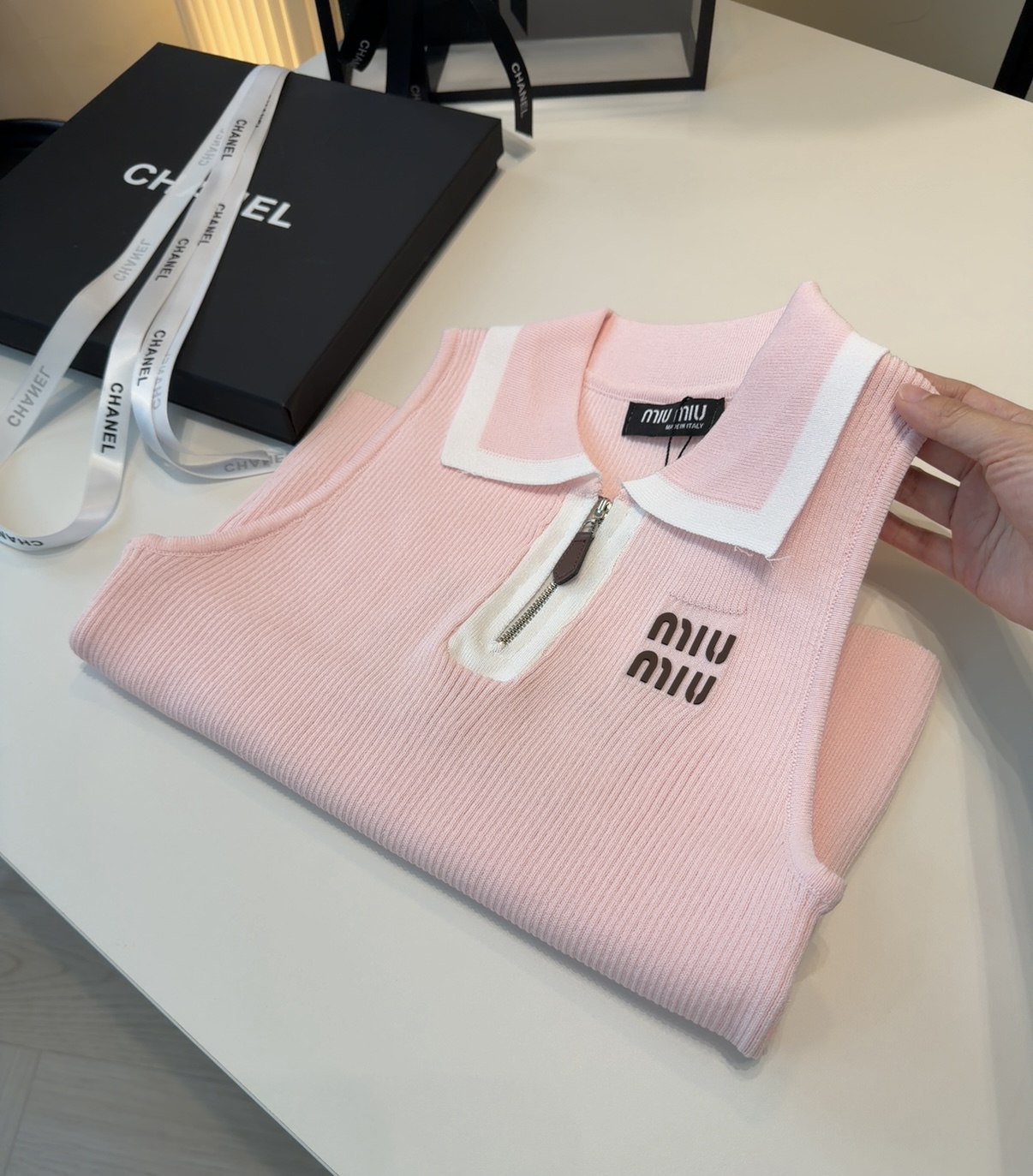 Miumiu背心，搭外套单穿超。爆均码