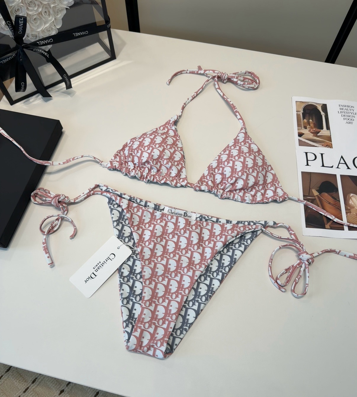 NO:855875,Dior swimsuit, the upper body is slim and beautiful!  Wear very fashionable SML swimsuit, swim trunks, bikini, swimsuit, swimming trunks, bikini, dior, swimsuits, bikinis19860909迪奥泳衣,上身显瘦而且好看！穿着很洋气SML泳衣泳裤比基尼,泳衣，泳裤，比基尼,dior,swimsuits,bikinis,accessory
