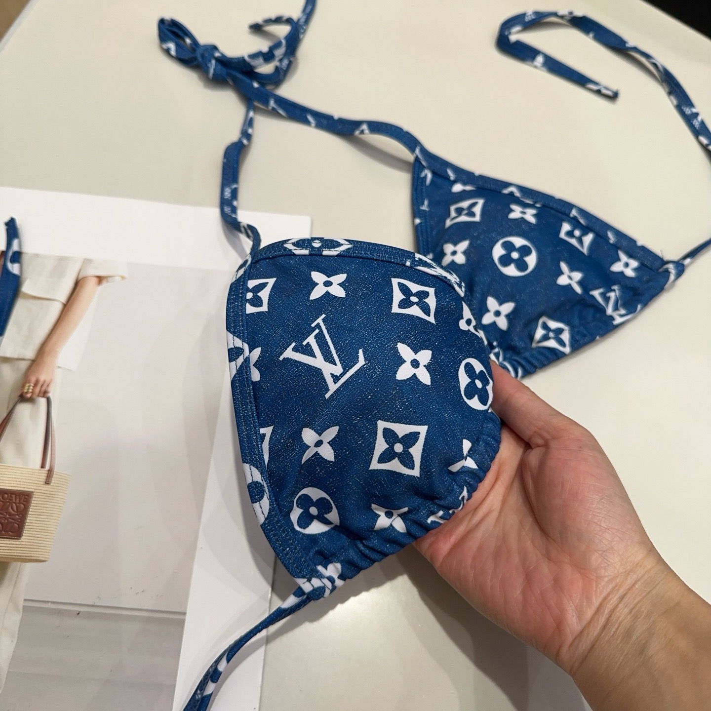 Lv泳衣，时尚达人必备。超级显身材！SML
