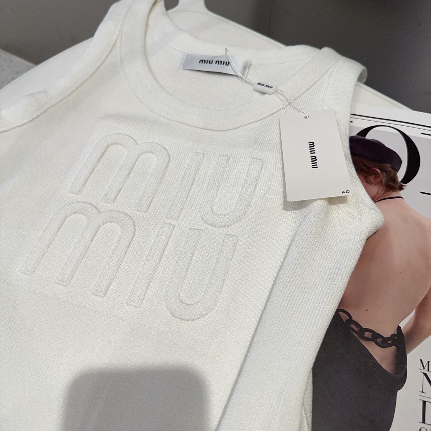 miumiu背心，搭外套单穿超。爆均码
