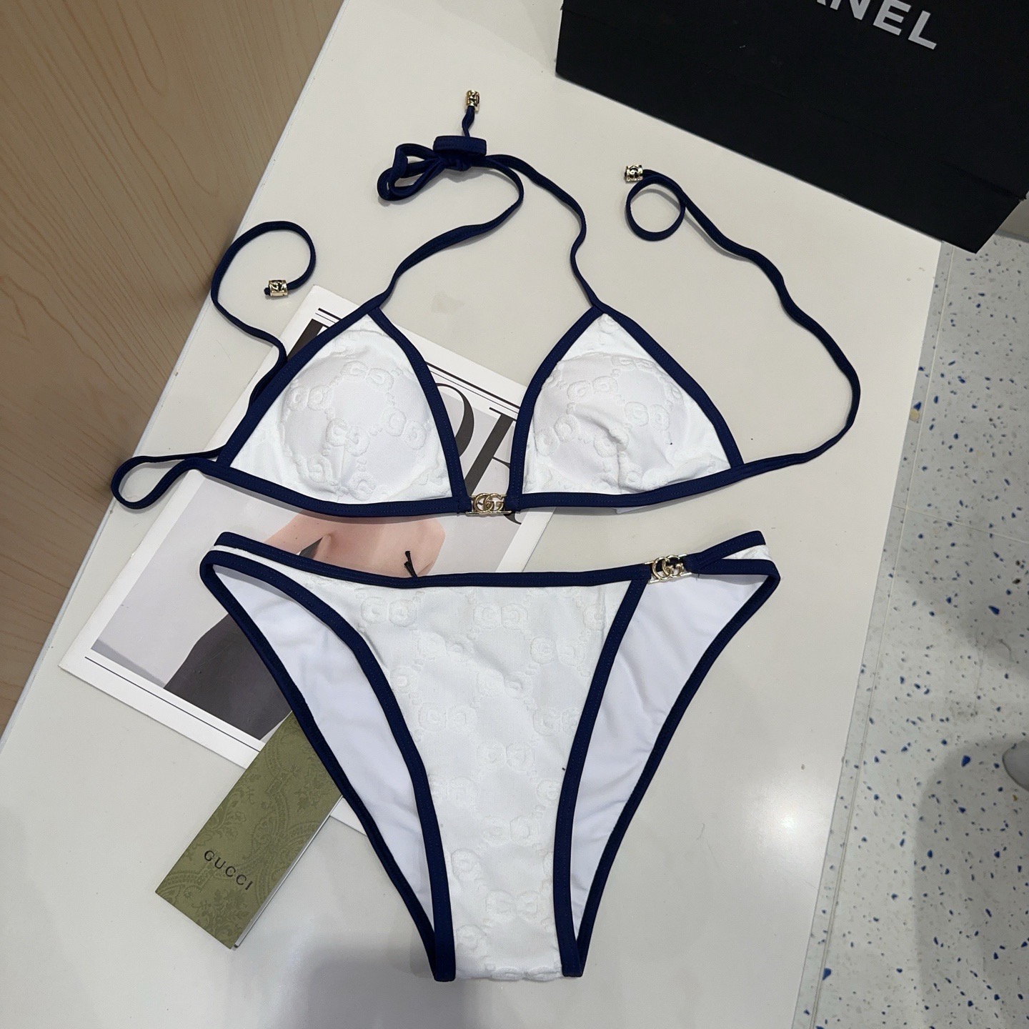 NO:882366,Gucci swimsuit, a must-have for fashionistas. Super flattering!  SML swimsuit, swim trunks, bikini, swimsuit, swimming trunks, bikini, swimsuits, bikinis19860909古奇泳衣,时尚达人必备.超级显身材！SML泳衣泳裤比基尼,泳衣，泳裤，比基尼,swimsuits,bikinis,accessory