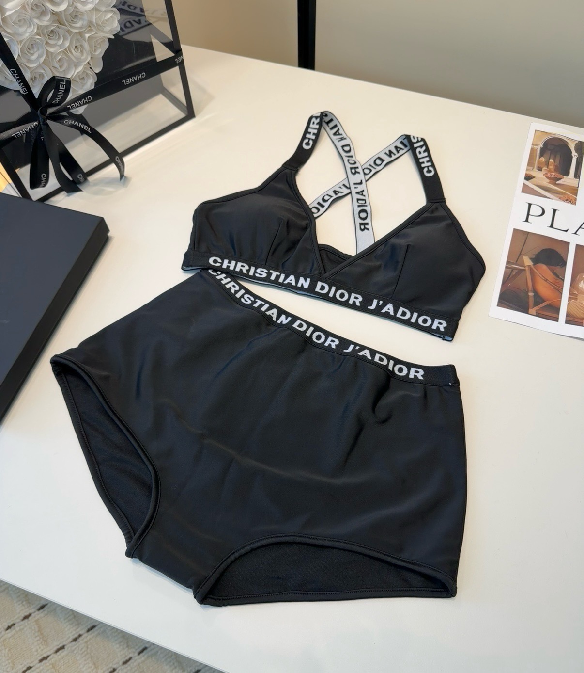 NO:920984,Dior swimsuit, the upper body is slim and beautiful!  Wear very fashionable SML swimsuit, swim trunks, bikini, swimsuit, swimming trunks, bikini, dior, swimsuits, bikinis19860909迪奥泳衣,上身显瘦而且好看！穿着很洋气SML泳衣泳裤比基尼,泳衣，泳裤，比基尼,dior,swimsuits,bikinis,accessory