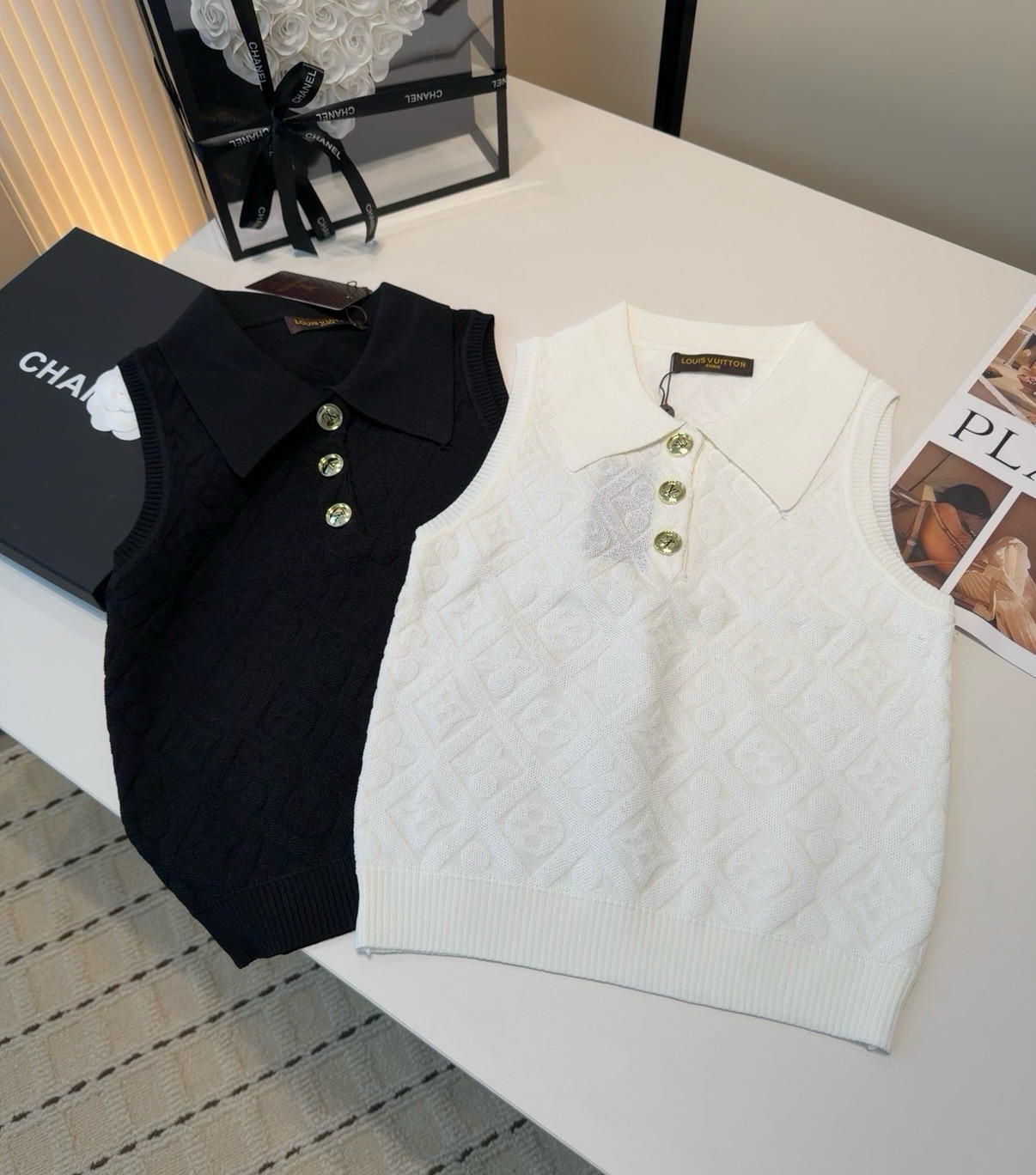 NO:921066,Lv vest, worn alone with a jacket, one-size-fits-all swimsuits, swim trunks, bikinis, swimsuits, swimming trunks, bikinis, louis vuitton, jackets & coats, swimsuits, bikinis19860909Lv背心,搭外套单穿超爆 均码泳衣泳裤比基尼,泳衣，泳裤，比基尼,louis vuitton,jackets & coats,swimsuits,bikinis,accessory