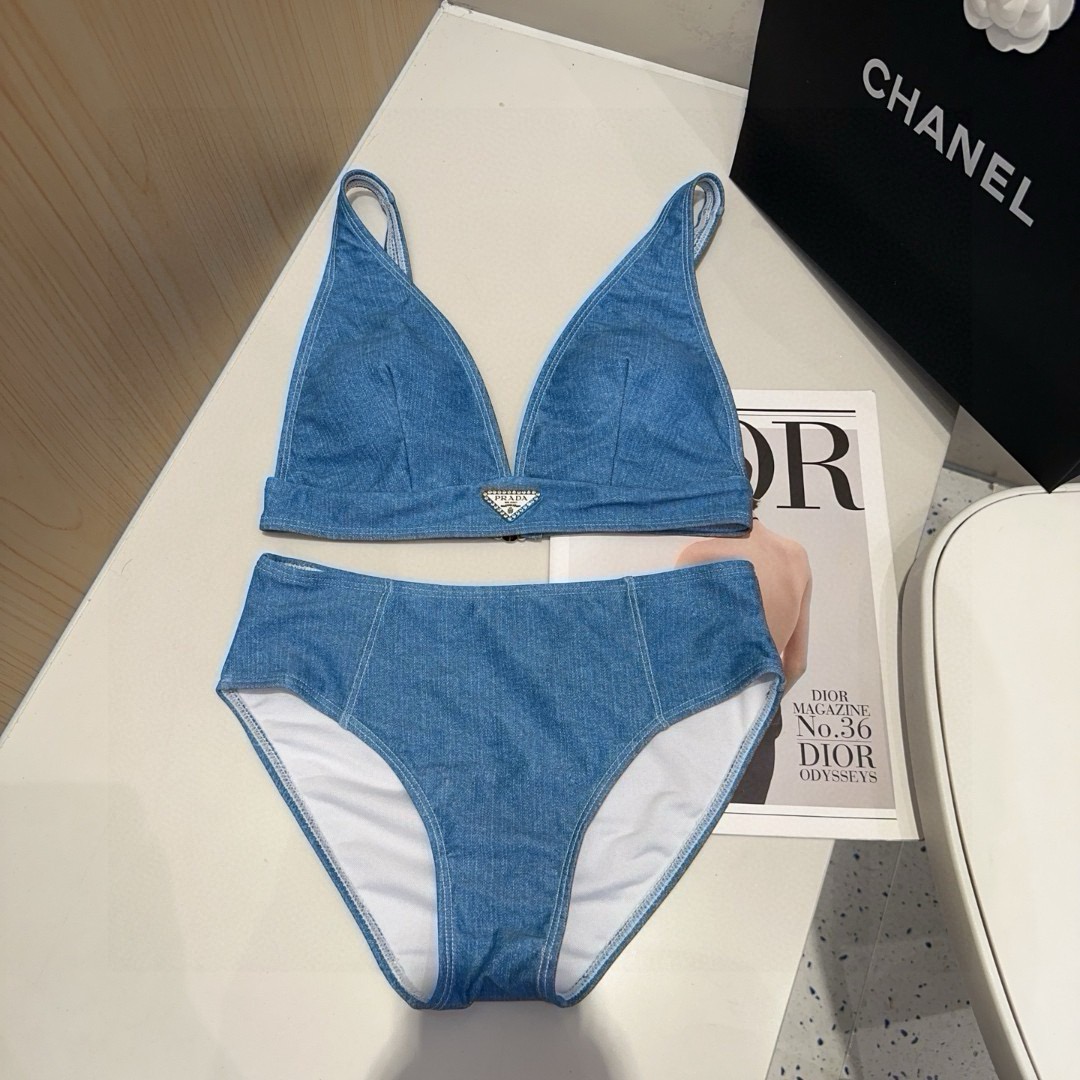 NO:921015,Prada swimsuit is so beautiful in real life!  If you can’t take a picture of its beauty, whoever wears it will look better!  It is worth buying SML swimsuits, swimsuits, bikinis, swimsuits, swimming trunks, bikinis, prada, swimsuits, bikinis19860909普拉达泳衣,实物实在太美了！拍不出来它的美谁穿谁美！很值得入手 SML泳衣泳裤比基尼,泳衣，泳裤，比基尼,prada,swimsuits,bikinis,accessory