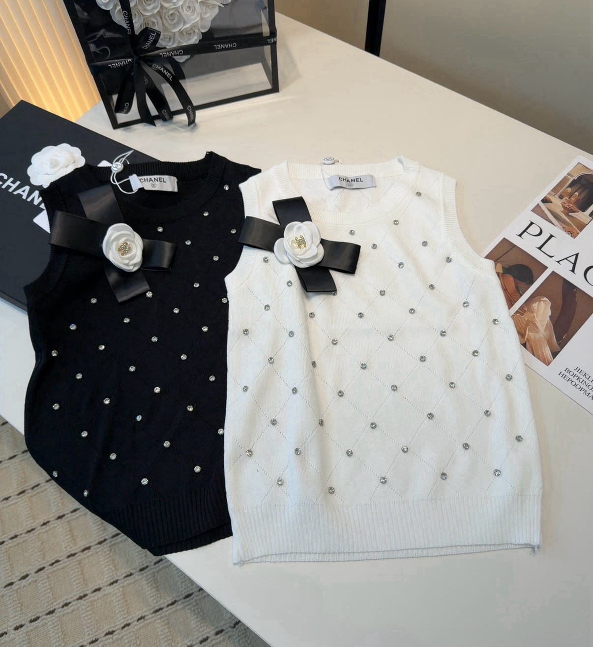 NO:921192,Chanel vest, worn alone with a jacket, one-size-fits-all swimsuits, swim trunks, bikinis, chanel, jackets & coats, swimsuits, bikinis19860909香奈儿背心,搭外套单穿超爆 均码泳衣泳裤比基尼,泳衣，泳裤，比基尼,chanel,jackets & coats,swimsuits,bikinis,accessory