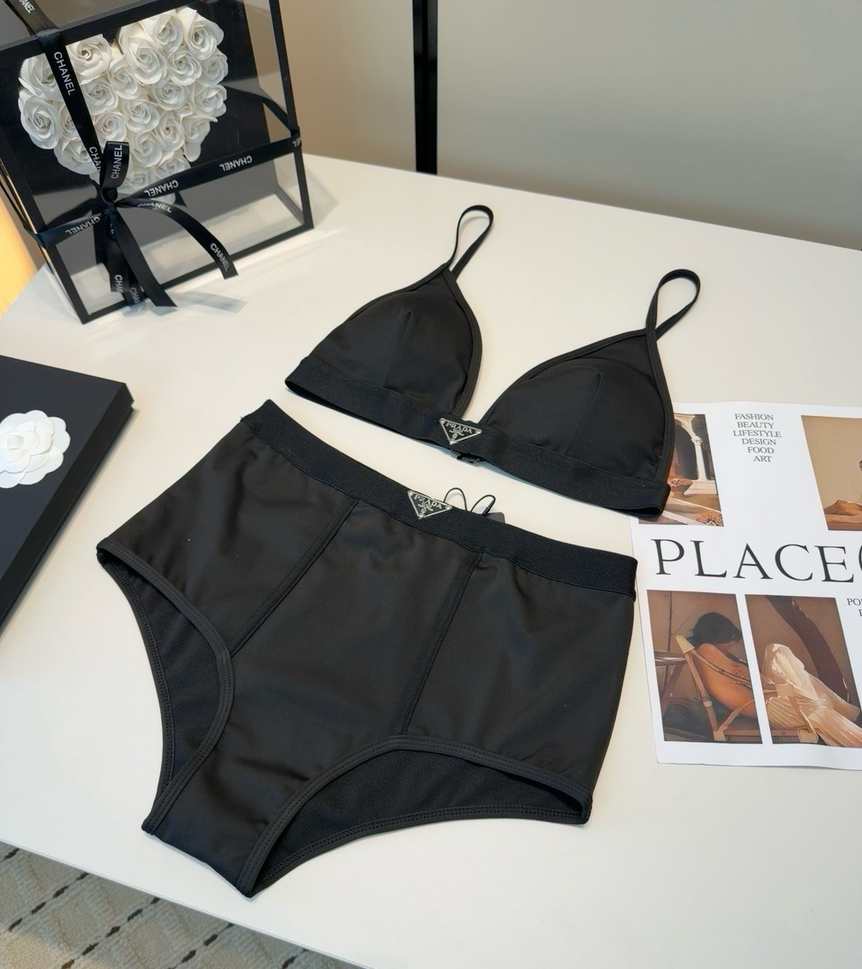 NO:921137,Prada swimsuits, a must-have for fashionistas!  The real thing is super nice!  It’s great to take photos on vacation at the beach!  SML swimsuit, swim trunks, bikini, swimsuit, swimming trunks, bikini, prada, swimsuits, bikinis19860909普拉达泳衣,时尚潮人必备！实物超级好看！海边度假拍照超级好！SML泳衣泳裤比基尼,泳衣，泳裤，比基尼,prada,swimsuits,bikinis,accessory