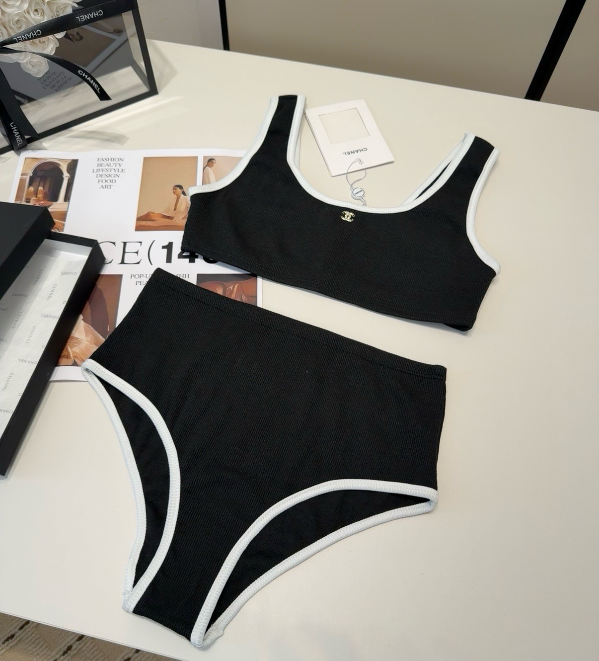 NO:942430,Chanel swimsuit is so beautiful in real life!  If you can’t take a picture of its beauty, whoever wears it will look better!  It is worth buying SML swimsuits, swimsuits, bikinis, swimsuits, swimming trunks, bikinis, chanel, swimsuits, bikinis19860909香奈儿泳衣,实物实在太美了！拍不出来它的美谁穿谁美！很值得入手 SML泳衣泳裤比基尼,泳衣，泳裤，比基尼,chanel,swimsuits,bikinis,accessory