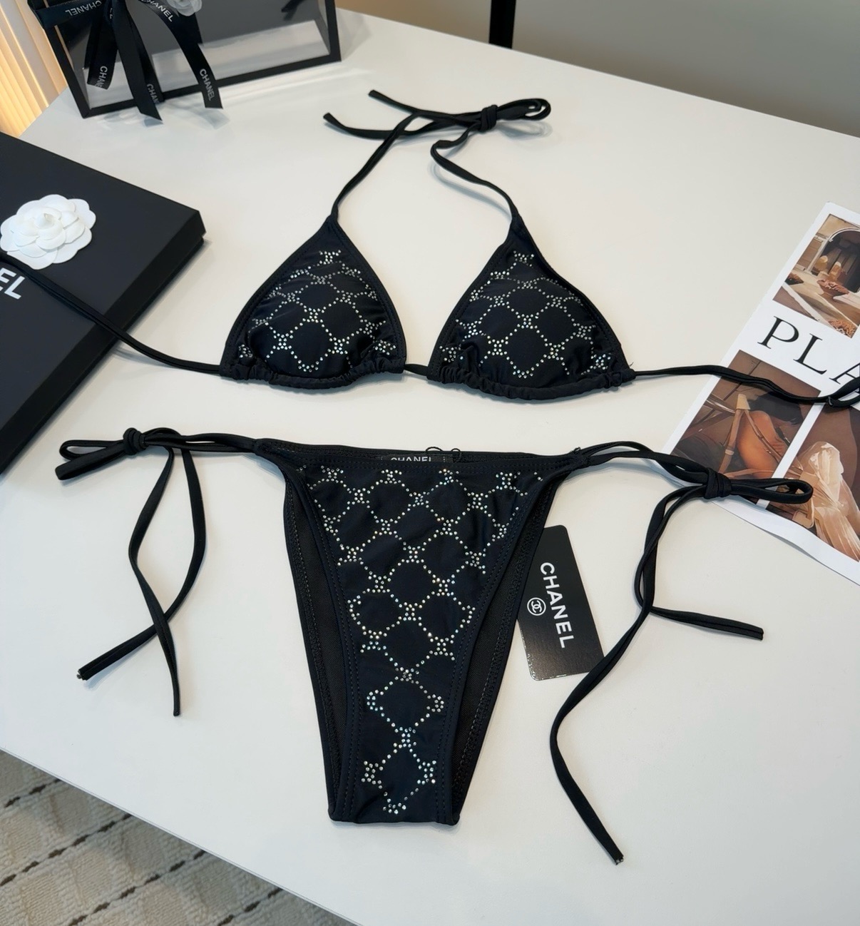 NO:942445,Chanel swimsuit, the upper body is slimming and beautiful!  Wearing a very fashionable SML swimsuit, swimming trunks, bikini, swimsuit, swimming trunks, bikini, chanel, swimsuits, bikinis19860909香奈儿泳衣,上身显瘦而且好看！穿着很洋气SML泳衣泳裤比基尼,泳衣，泳裤，比基尼,chanel,swimsuits,bikinis,accessory