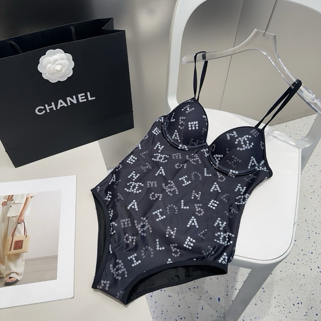 NO:942492,Chanel swimsuit, a must-have for fashionistas. Super flattering!  SML swimsuit, swim trunks, bikini, swimsuit, swimming trunks, bikini, chanel, swimsuits, bikinis19860909香奈儿泳衣,时尚达人必备.超级显身材！SML泳衣泳裤比基尼,泳衣，泳裤，比基尼,chanel,swimsuits,bikinis,accessory