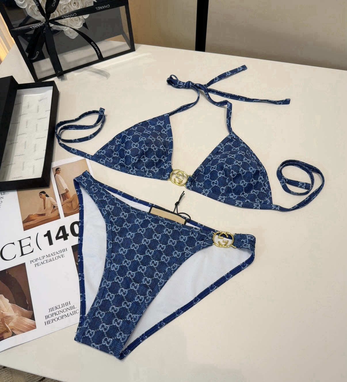 NO:942916,Gucci swimsuit, the real thing is so beautiful!  If you can’t take a picture of its beauty, whoever wears it will look better!  It is worth buying SML swimsuits, swim trunks, bikinis, swimsuits, swimming trunks, bikinis, swimsuits, bikinis19860909古奇泳衣,实物实在太美了！拍不出来它的美谁穿谁美！很值得入手 SML泳衣泳裤比基尼,泳衣，泳裤，比基尼,swimsuits,bikinis,accessory