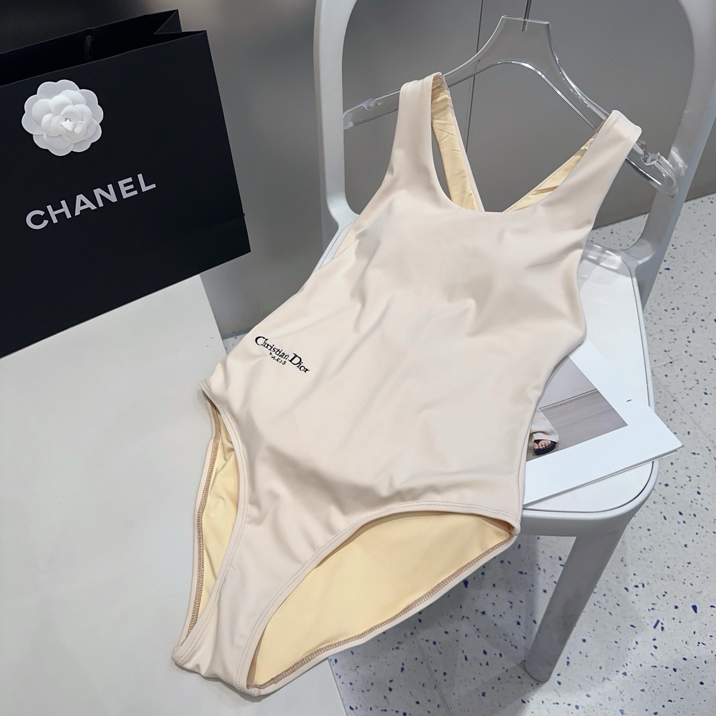 NO:943459,Dior swimsuit, the real thing is so beautiful!  If you can’t take a picture of its beauty, whoever wears it will look better!  It is worth buying SML swimsuits, swimsuits, bikinis, swimsuits, swimming trunks, bikinis, dior, swimsuits, bikinis19860909迪奥泳衣,实物实在太美了！拍不出来它的美谁穿谁美！很值得入手 SML泳衣泳裤比基尼,泳衣，泳裤，比基尼,dior,swimsuits,bikinis,accessory