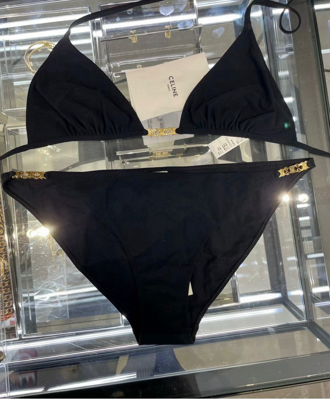 NO:943358,Celine's new swimsuit, a must-have for fashionistas!  The real thing is super nice!  It’s great to take photos on vacation at the beach!  SML swimsuit, swim trunks, bikini, swimsuit, swimming trunks, bikini, swimsuits, bikinis19860909塞琳新款泳衣,时尚潮人必备！实物超级好看！海边度假拍照超级好！SML泳衣泳裤比基尼,泳衣，泳裤，比基尼,swimsuits,bikinis,accessory