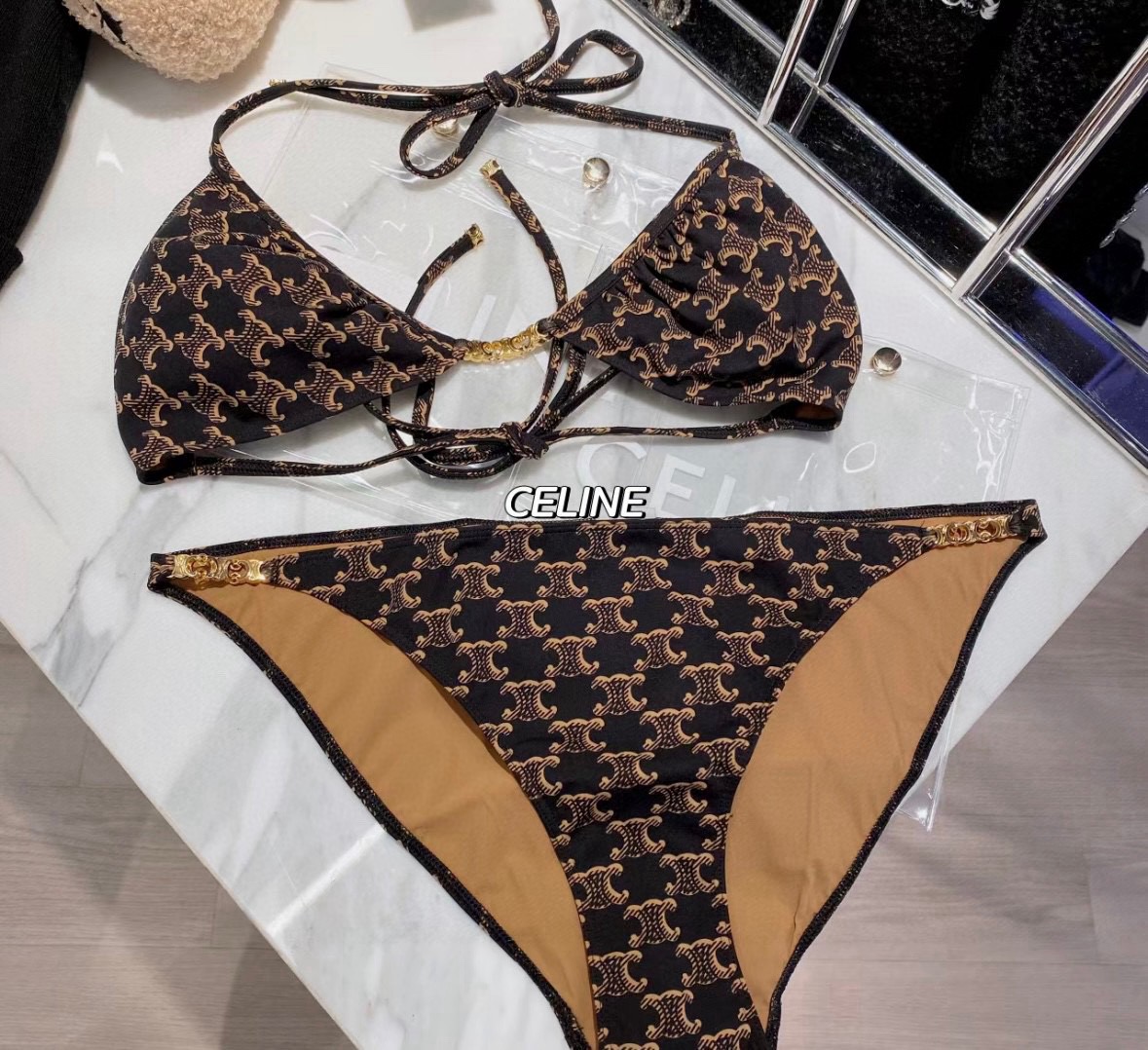 NO:943748,Celine's new swimsuit, a must-have for fashionistas!  The real thing is super nice!  It’s great to take photos on vacation at the beach!  SML swimsuit, swim trunks, bikini, swimsuit, swimming trunks, bikini, swimsuits, bikinis19860909塞琳新款泳衣,时尚潮人必备！实物超级好看！海边度假拍照超级好！SML泳衣泳裤比基尼,泳衣，泳裤，比基尼,swimsuits,bikinis,accessory