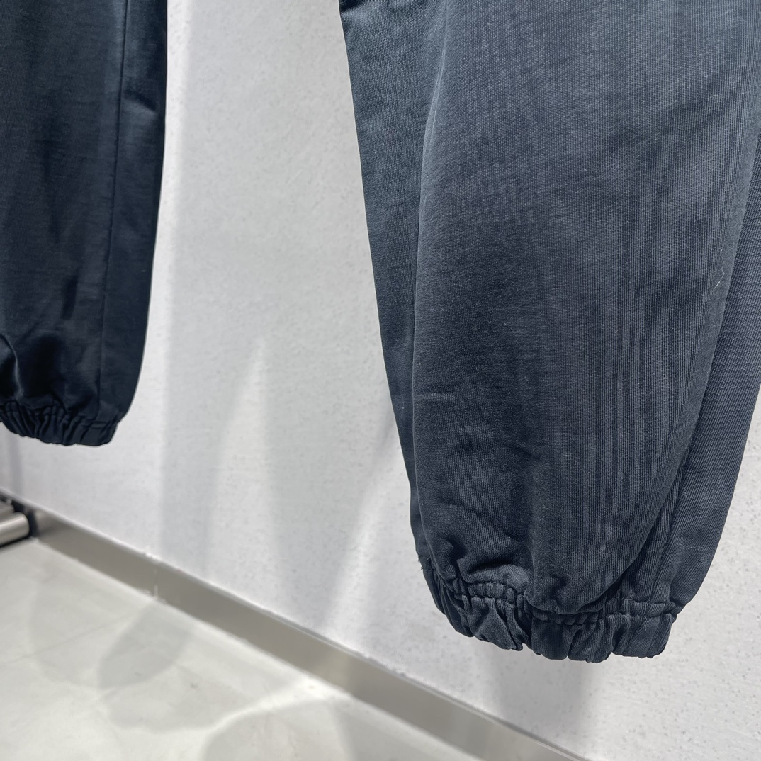 新款小众潮牌素版茧形水洗工装束脚卫裤码数s-xl高端货品！
