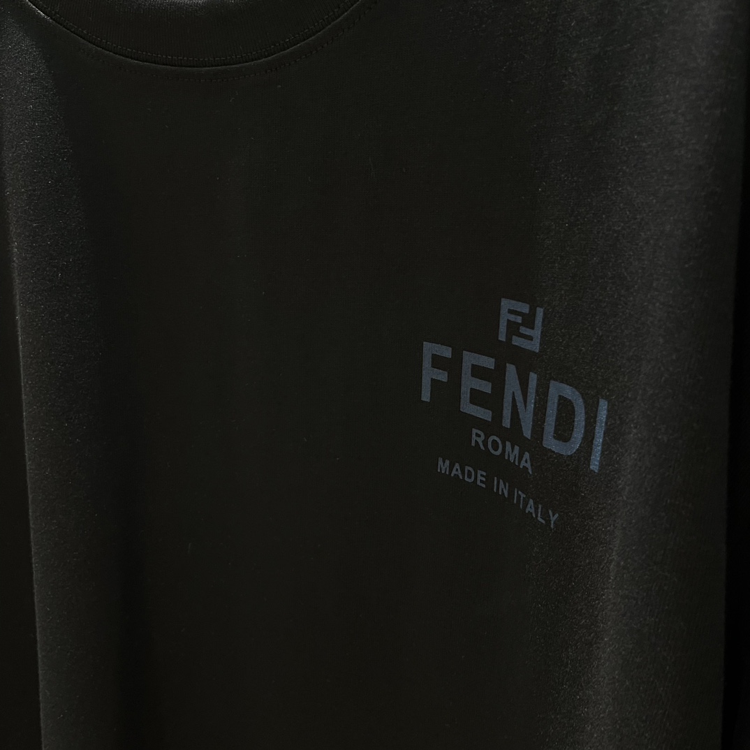 新款FD彩喷设计logo袖边印花logo设计采用纯棉面料宽松版型顶级的做工高端品质！男女同款码数S-XL