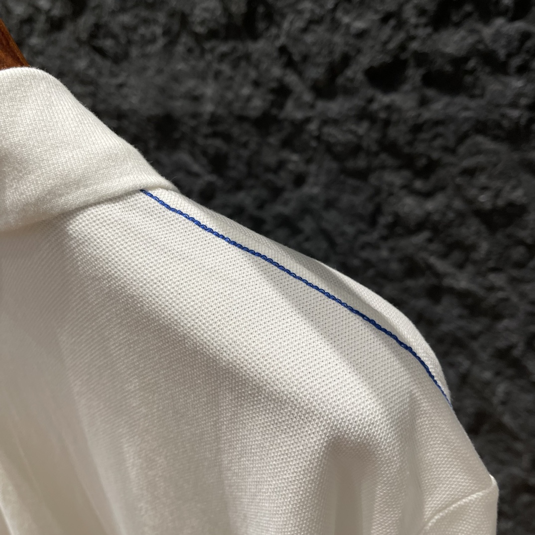 新款BUR刺绣logo夏季新款短袖polo采用舒适透气针织面料潮流搭配顶级的做工高端品质！男女同款尺码X